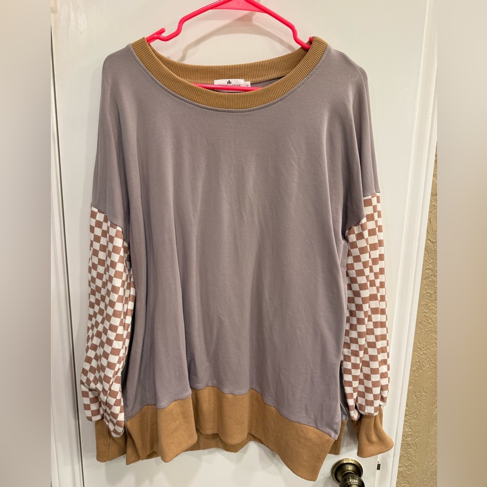 Stylish Women's Gray and Tan Top